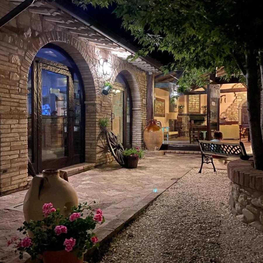 Agriturismo Le Querce Di Assisi Villa Eksteriør bilde